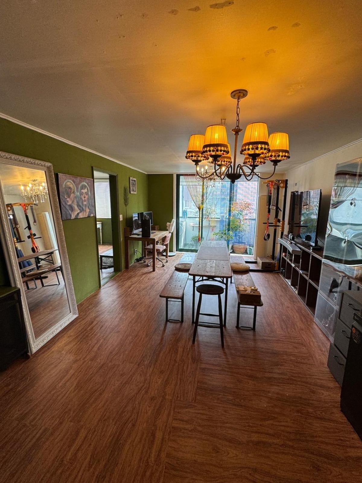 Apartment Where Past Meets Present On Antique Street